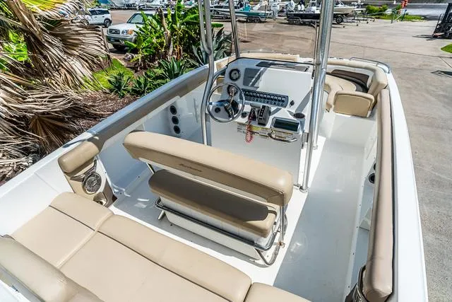 Slide: The Image of Hurricane CC19 2016 - 14