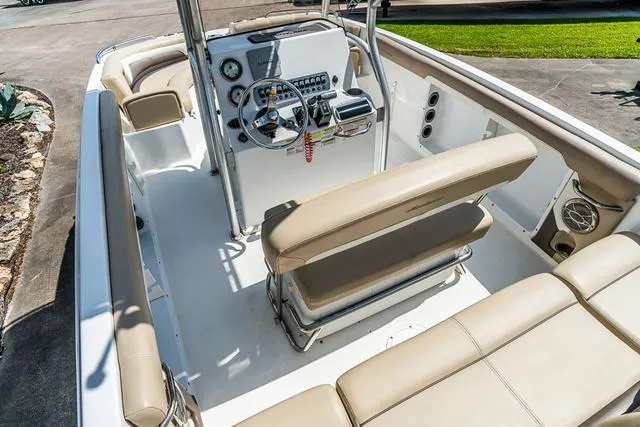 Slide: The Image of Hurricane CC19 2016 - 15