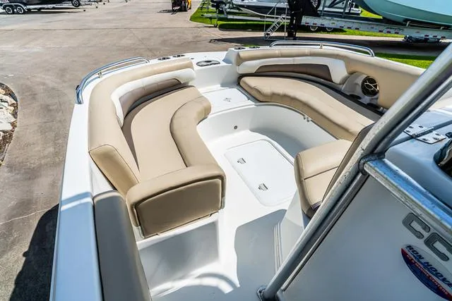 Slide: The Image of Hurricane CC19 2016 - 8