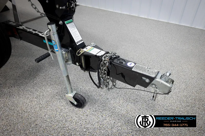 Slide: The Image of Sea Ray 185 Sport 2011 - 53