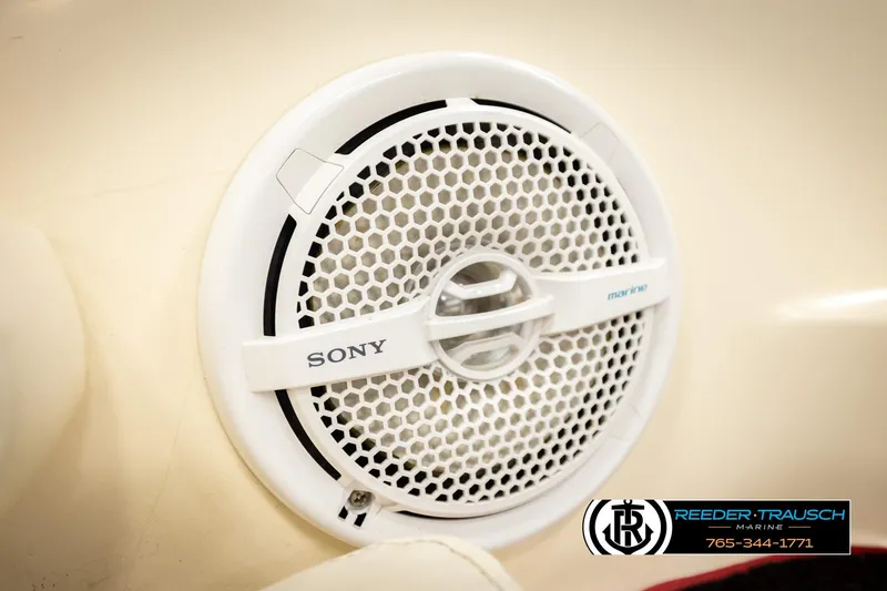 Slide: The Image of Sony marine speaker on a 2002 Rinker 192 Captiva boat. - 44