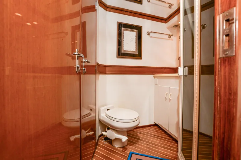 Slide: The Image of Viking 55 Convertible 1999 - 53