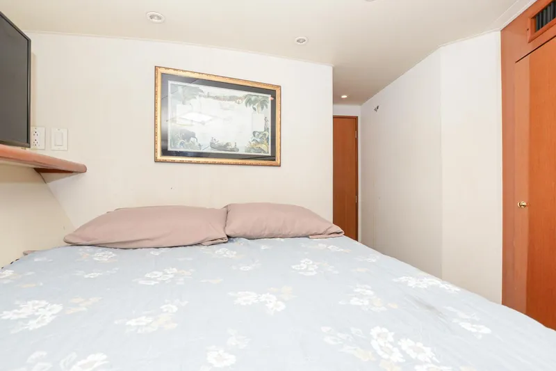 Slide: The Image of Viking 55 Convertible 1999 - 56