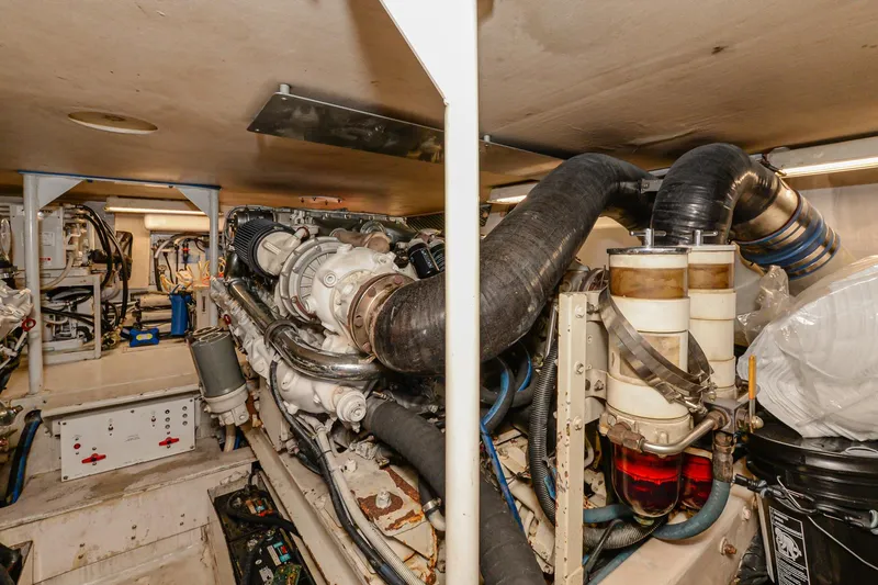 Slide: The Image of Viking 55 Convertible 1999 - 64