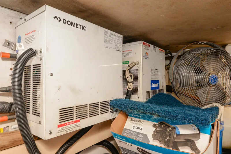 Slide: The Image of Viking 55 Convertible 1999 - 66