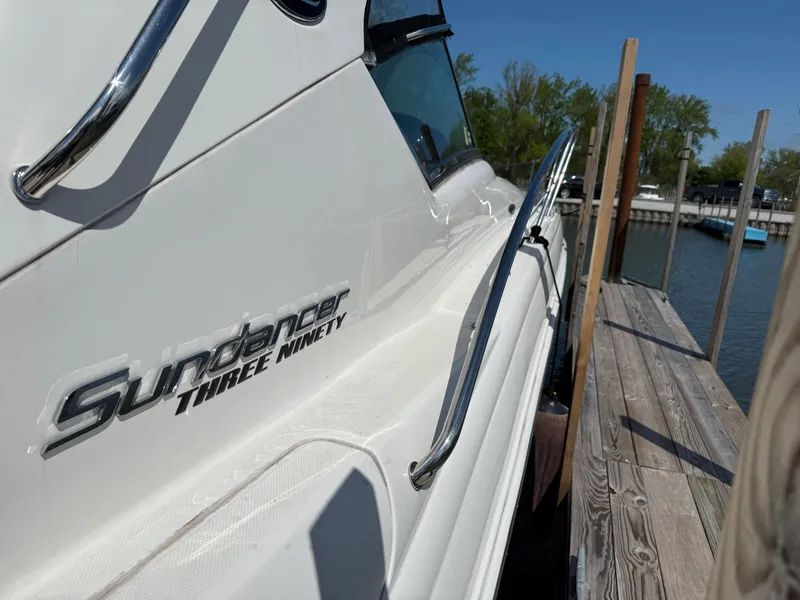 Slide: The Image of Sea Ray 390 Sundancer 2011 - 1