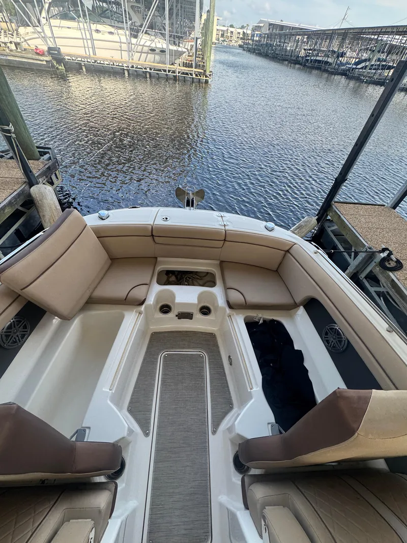 Slide: The Image of Sea Ray 290 Sundeck 2016 - 12