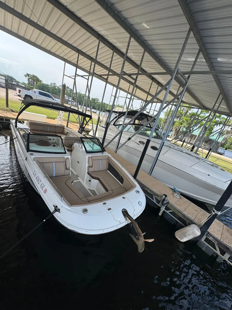 Slide: The Image of Sea Ray 290 Sundeck 2016 - 2