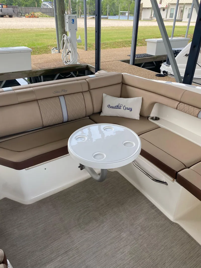 Slide: The Image of Sea Ray 290 Sundeck 2016 - 7