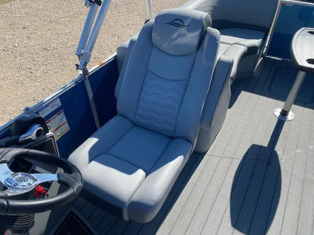 Slide: The Image of Luxurious seating on 2025 SunCatcher Fusion 322RC boat, featuring modern design and comfort. - 4