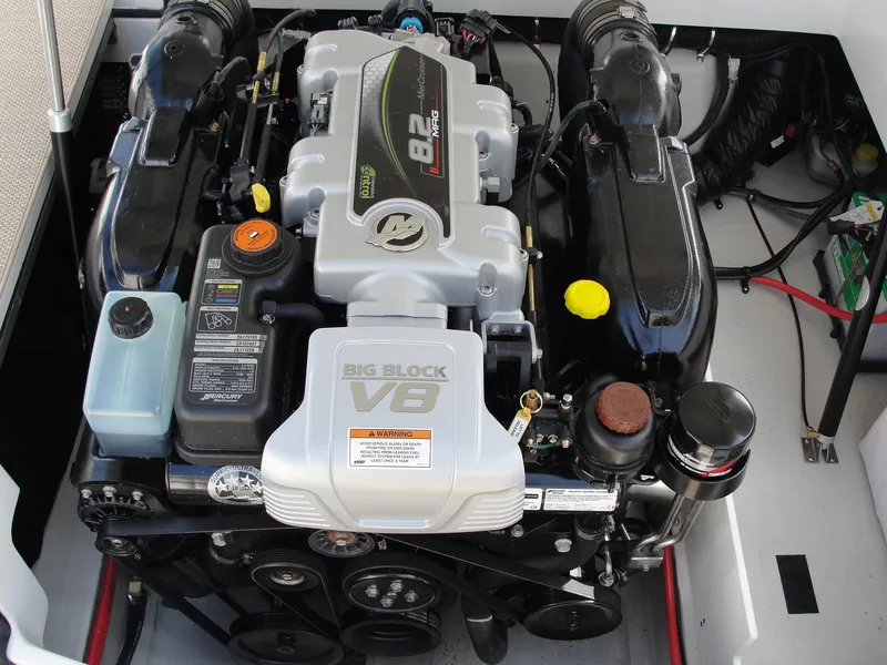 Slide: The Image of 2013 Cobalt A25 engine, featuring a powerful 8.2L V8 big block design. - 32