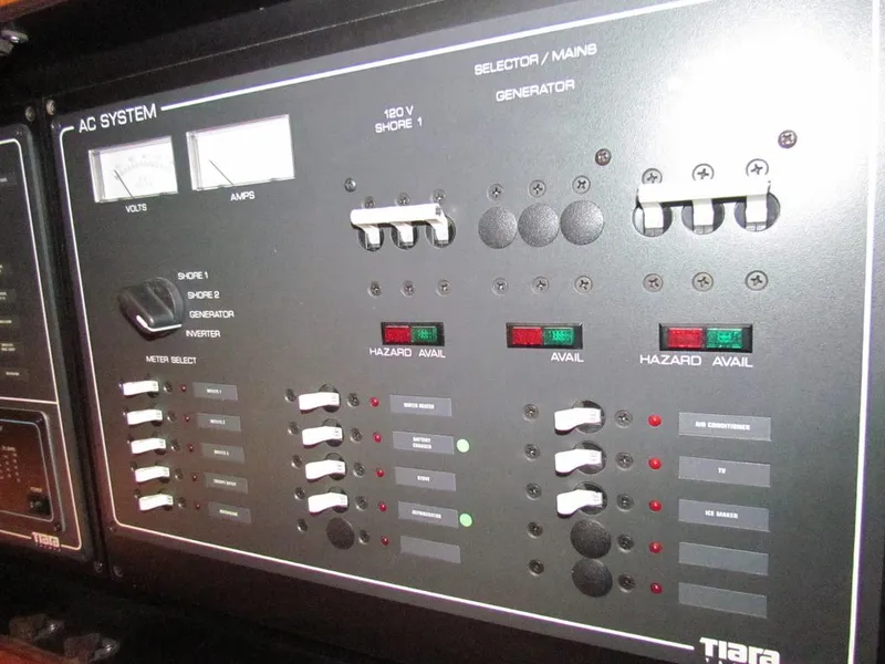 Slide: The Image of Tiara 3500 Open 1999 - 52