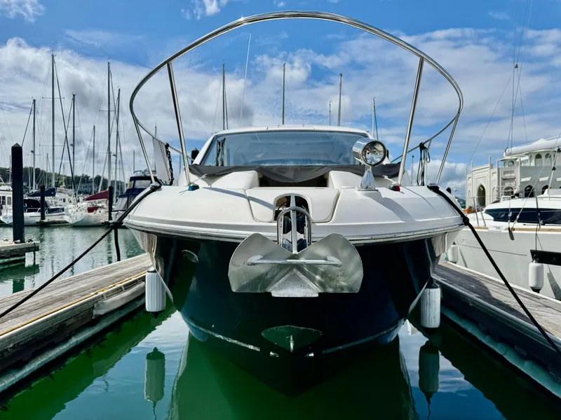 Slide: The Image of Sea Ray Sundancer 350 Coupe 2017 - 76