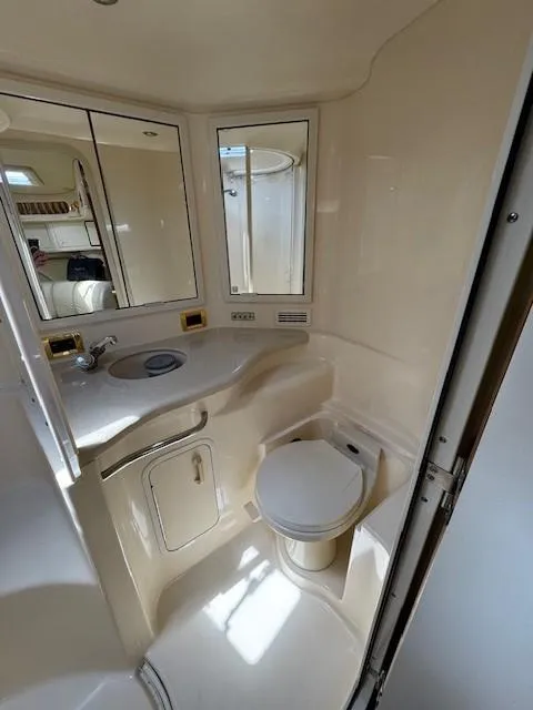 Slide: The Image of Sea Ray 400 Sundancer 1998 - 52