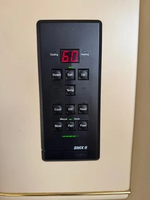 Slide: The Image of Sea Ray 400 Sundancer 1998 - 54