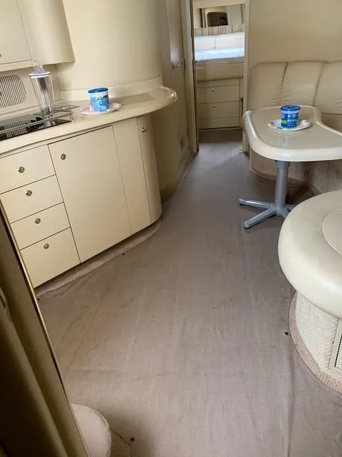 Slide: The Image of Sea Ray 400 Sundancer 1998 - 57