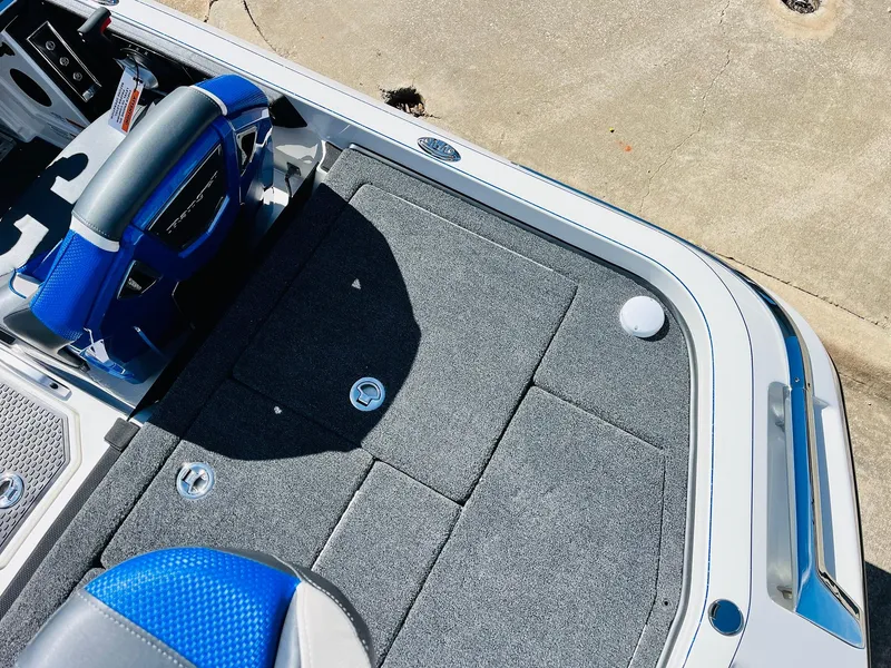 Slide: The Image of Ranger Z521R Cup-Equipped 2025 - 56