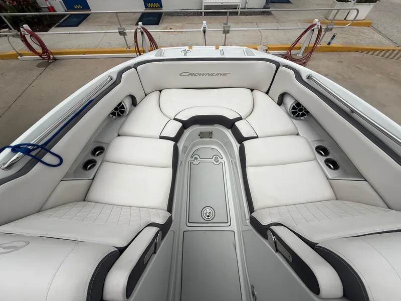 Slide: The Image of Crownline Boats Eclipse E255 XS 2019 - 51
