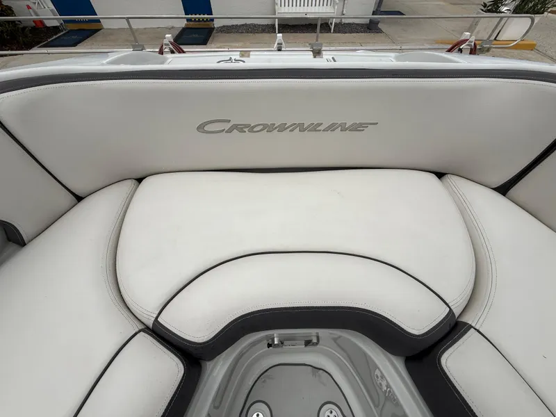 Slide: The Image of Crownline Boats Eclipse E255 XS 2019 - 55