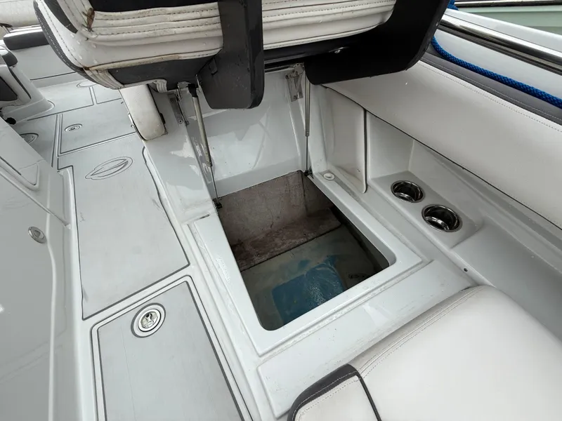 Slide: The Image of Crownline Boats Eclipse E255 XS 2019 - 65