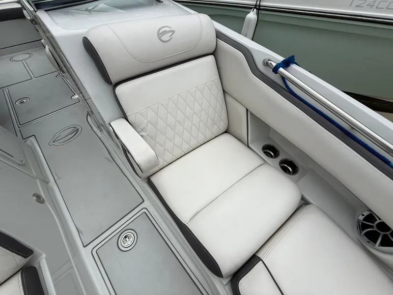 Slide: The Image of Crownline Boats Eclipse E255 XS 2019 - 66