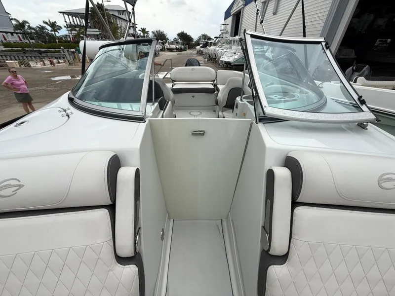 Slide: The Image of Crownline Boats Eclipse E255 XS 2019 - 69
