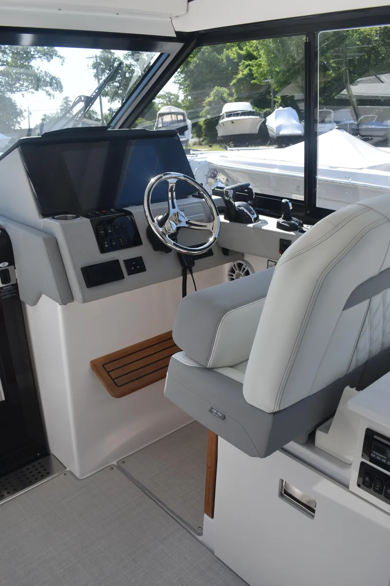 Slide: The Image of Regal 36 XO 2023 - 50