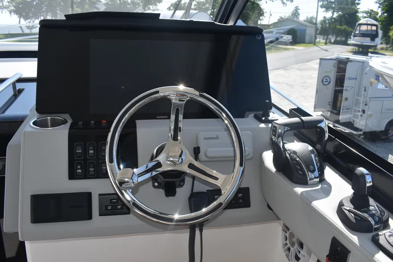 Slide: The Image of Regal 36 XO 2023 - 51