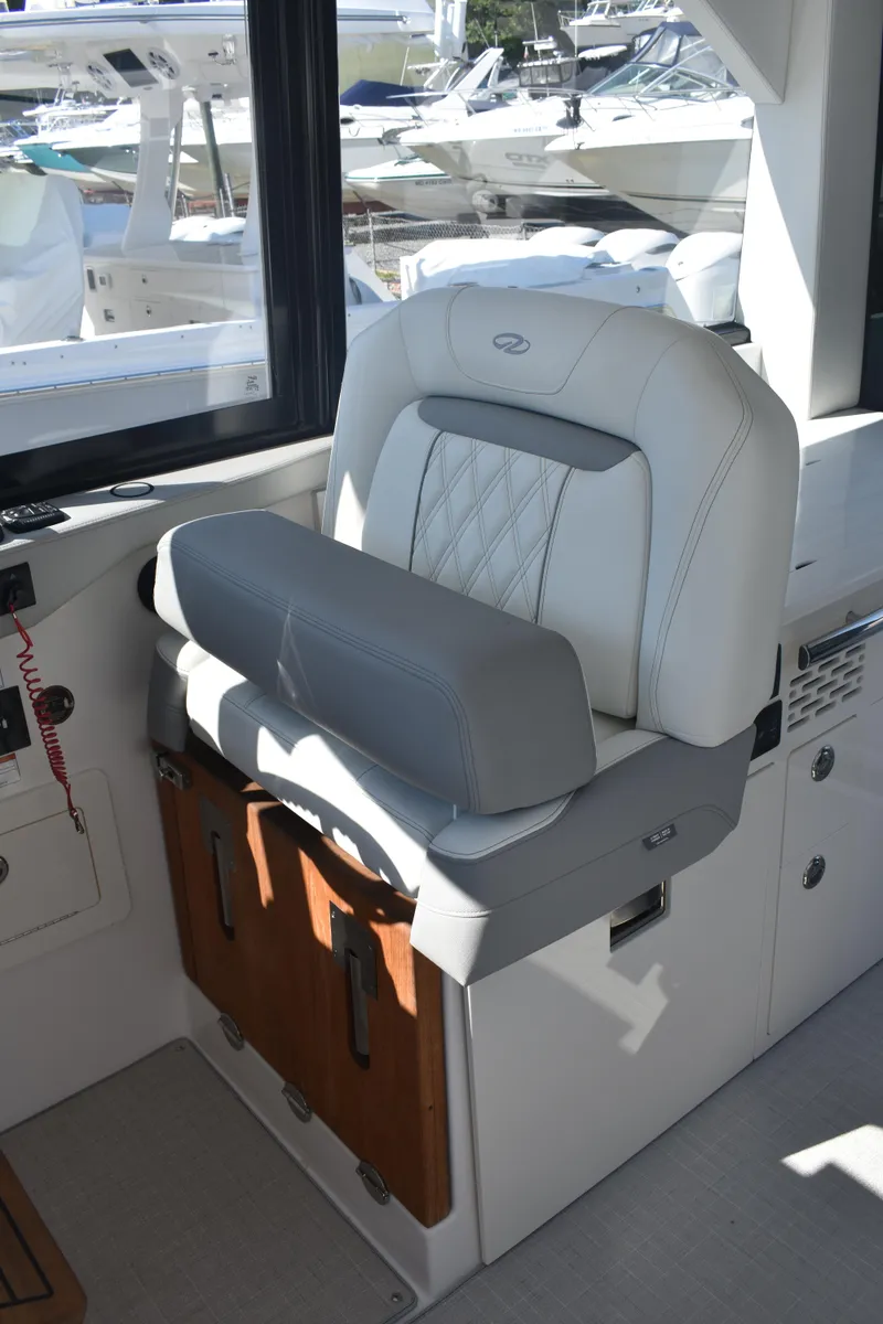 Slide: The Image of Regal 36 XO 2023 - 52