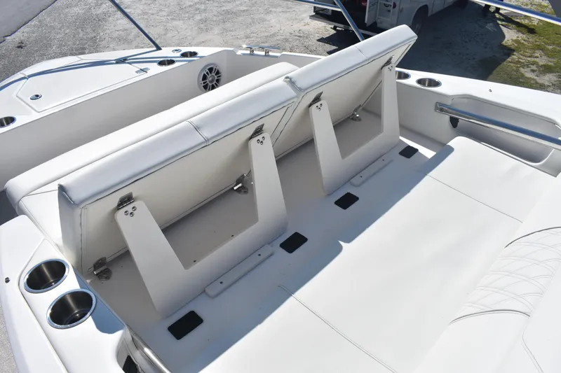 Slide: The Image of Regal 36 XO 2023 - 60