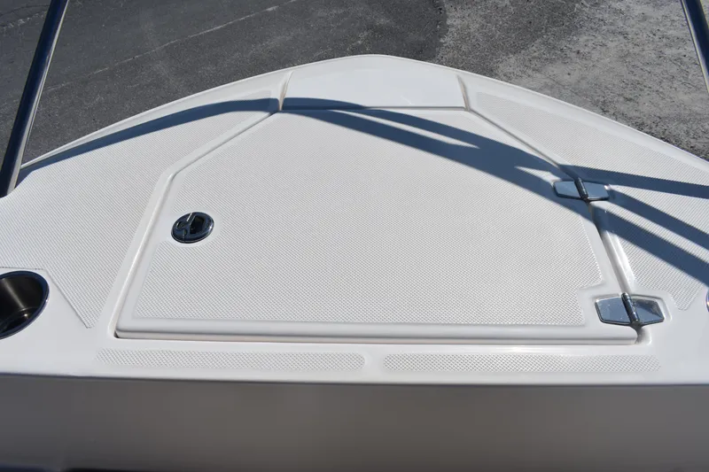 Slide: The Image of Regal 36 XO 2023 - 61