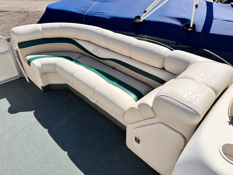 Slide: The Image of Bennington 2250 Pontoon 2000 - 6
