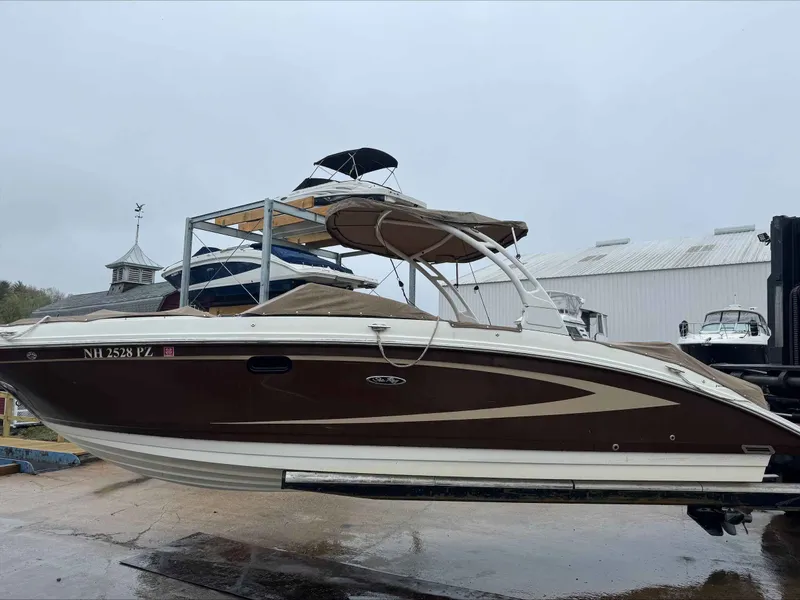 Slide: The Image of Sea Ray SDX 270 2017 - 2