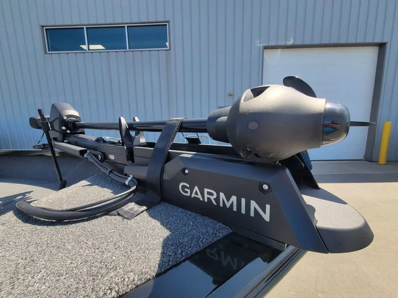 Slide: The Image of Garmin trolling motor on 2023 Crestliner 1750 FISH HAWK SE SC boat, outdoor setting. - 8