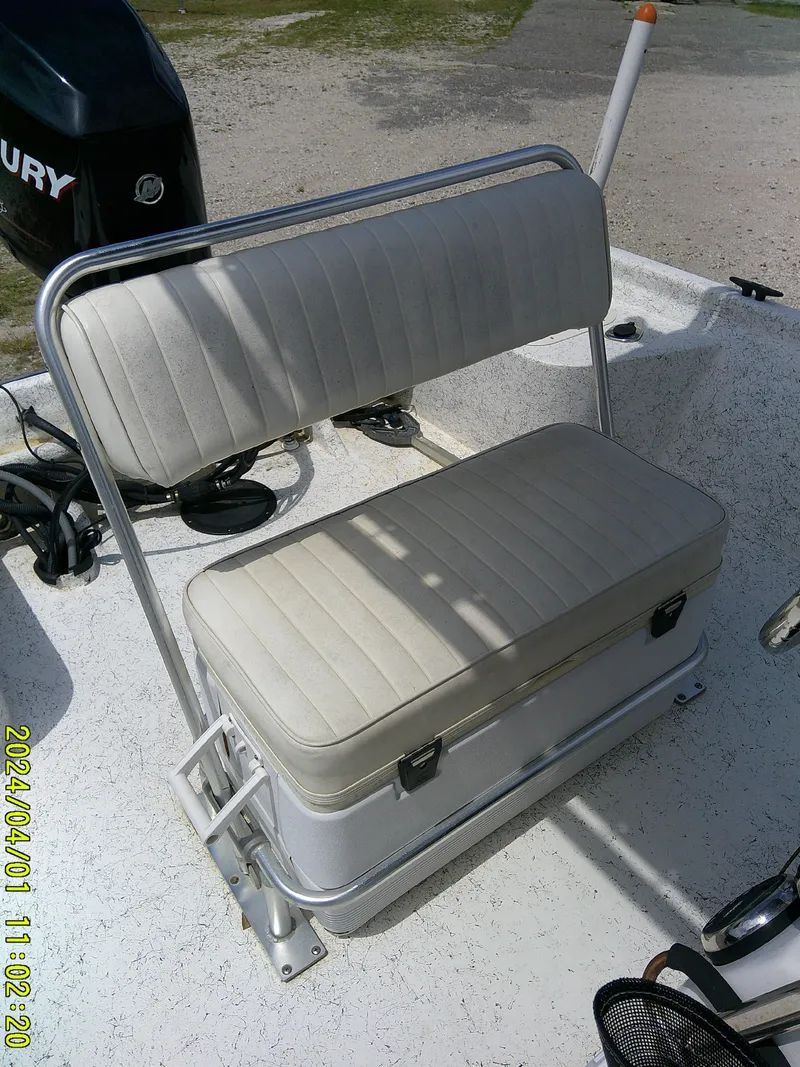 Slide: The Image of Boat seat on a Mako 1901, 2008 model, with storage compartment. - 21