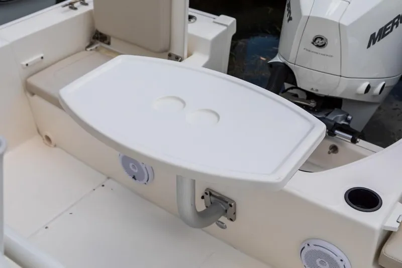 Slide: The Image of 2023-Boston-Whaler-210-Montauk-MarineMax - 21