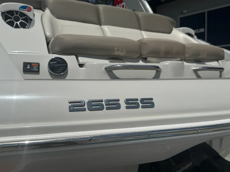 Slide: The Image of Crownline Boats 265 SS 2020 - 9