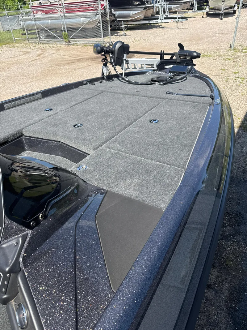 Slide: The Image of Skeeter ZX200 2025 - 17