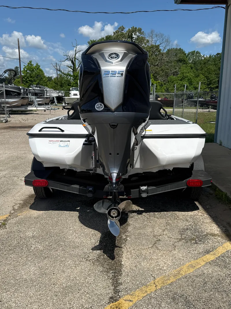 Slide: The Image of Skeeter ZXR19 2025 - 10