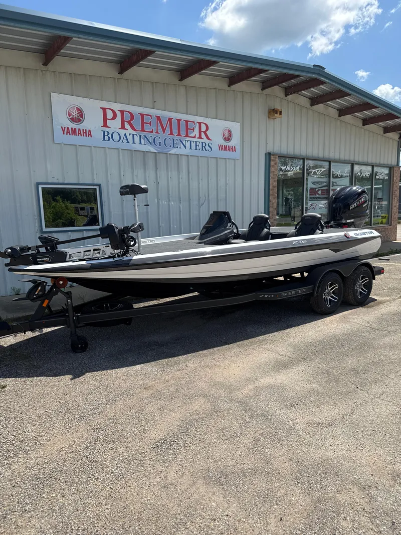 Slide: The Image of Skeeter ZXR19 2025 - 30