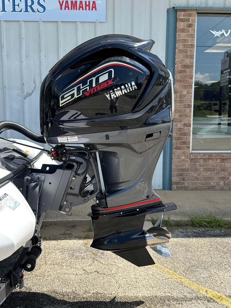 Slide: The Image of Skeeter ZXR19 2025 - 8