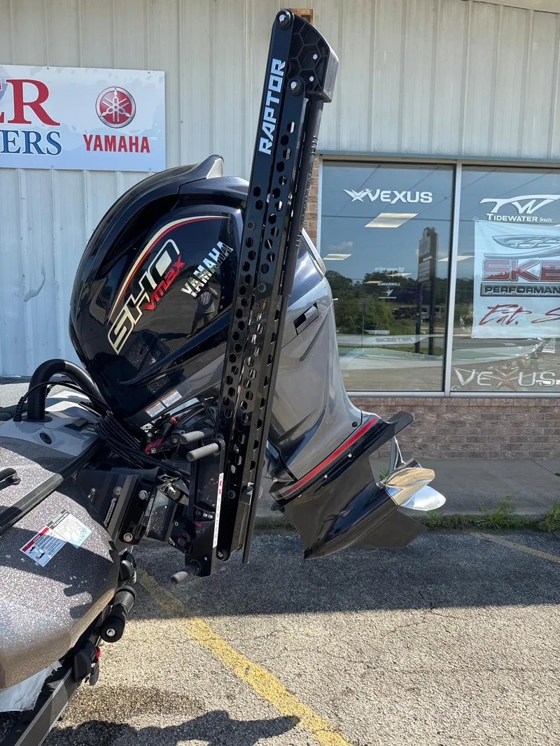 Slide: The Image of Skeeter ZXR20 2025 - 8