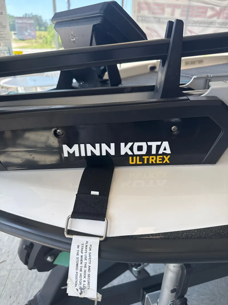 Slide: The Image of Minn Kota Ultrex motor on 2025 Skeeter ZXR20SE boat, close-up view. - 17