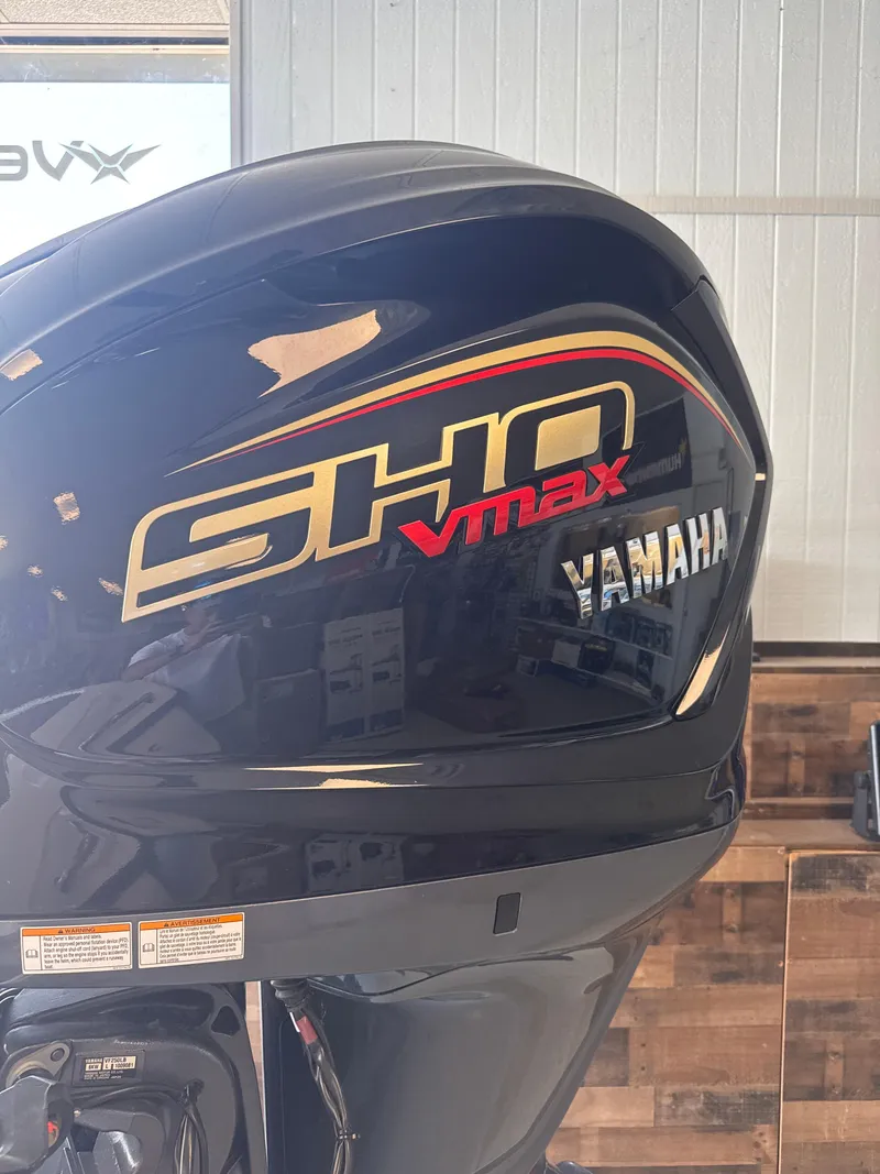 Slide: The Image of Yamaha SHO VMAX outboard motor on Skeeter ZXR20SE, 2025 model. - 8