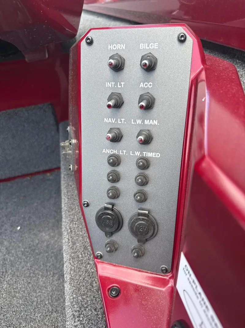 Slide: The Image of Vexus AVX1980 2025 - 18