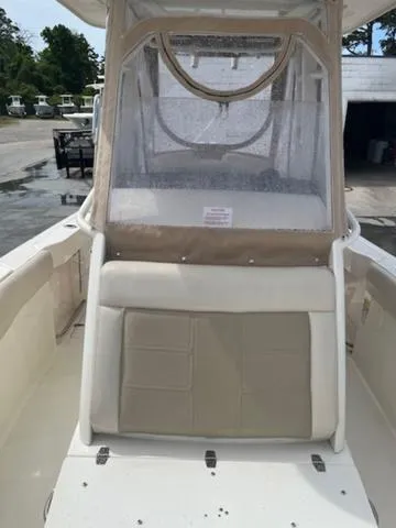 Slide: The Image of Boston Whaler 230 Outrage 2024 - 8