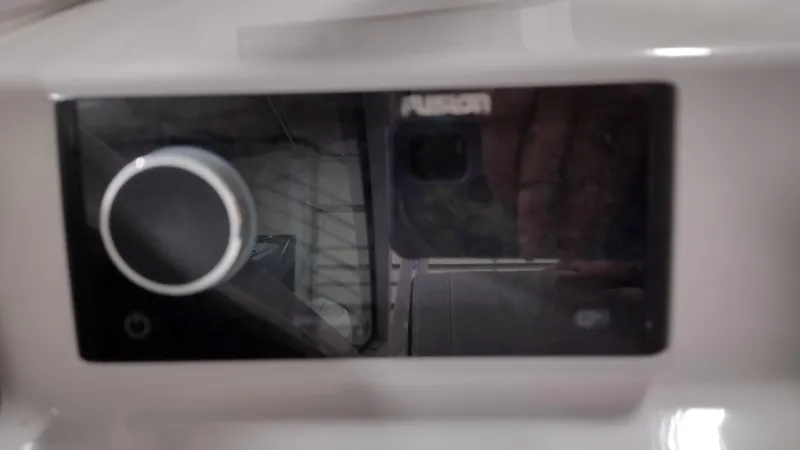 Slide: The Image of Blackfin 272DC 2022 - 13