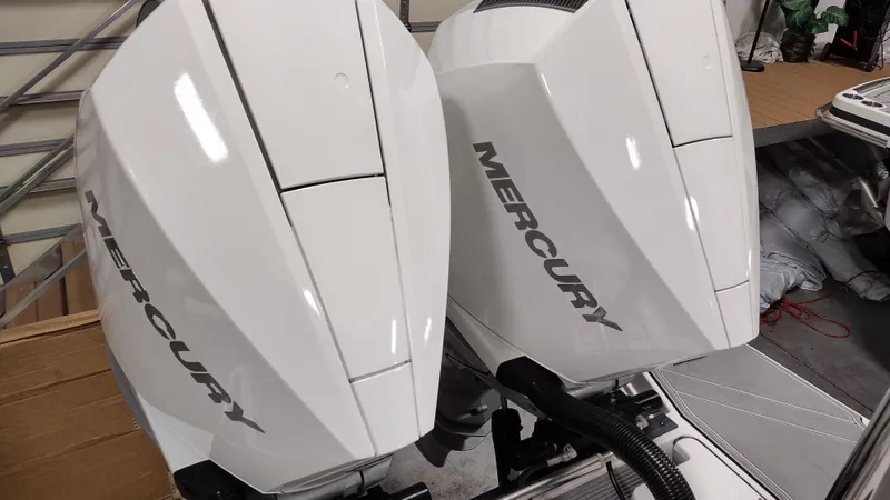 Slide: The Image of Blackfin 272DC 2022 - 36