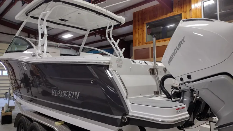 Slide: The Image of Blackfin 272DC 2022 - 5