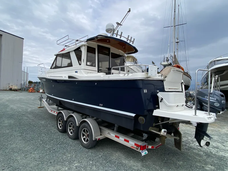 Slide: The Image of Cutwater C-28 2017 - 50